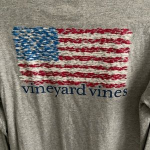 Vineyard Vines USA fish flag